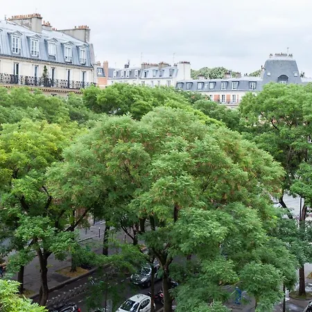 Confortable Et Idealement Situe Parigi